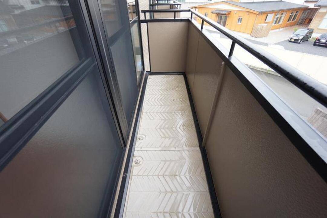 バルコニー　バルコニー