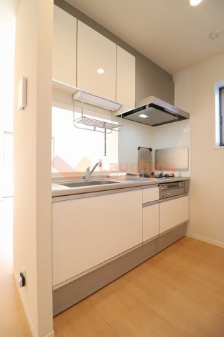 キッチン　キッチンでお料理をお楽しみください※別号室の写真になります