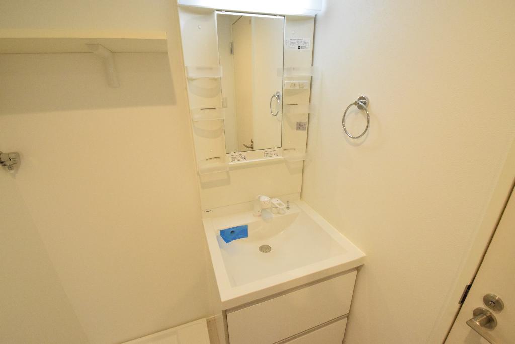 洗面設備　洗髪洗面化粧台