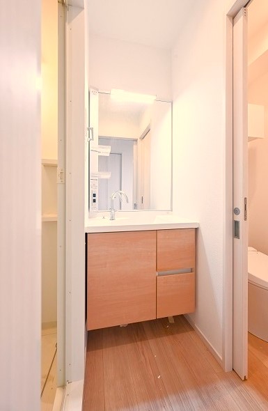 洗面設備　他部屋参考写真です。