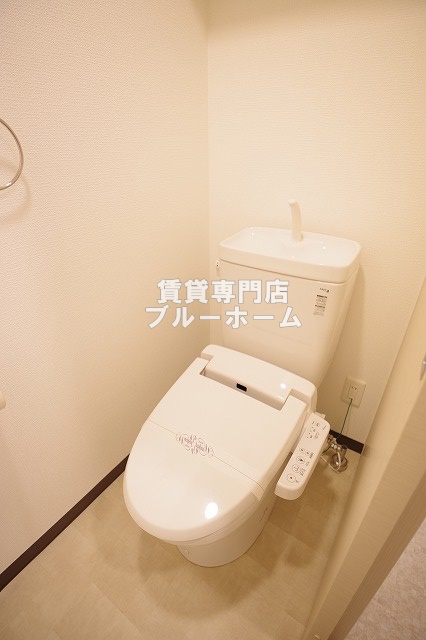 トイレ　ウォシュレット付き！
