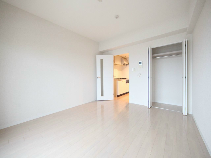 その他部屋・スペース　洋室9.5帖　クローゼット付（収納充実してます）