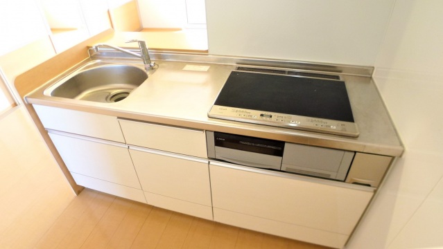キッチン　※他号室の写真です。