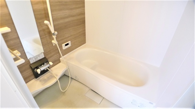 バス・シャワールーム　※他号室の写真です。