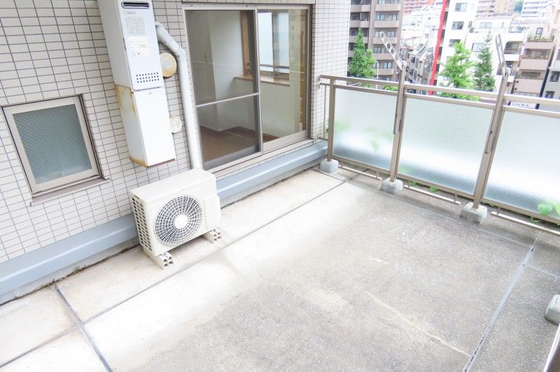 バルコニー　落ち着いた時間を過ごせるバルコニーです