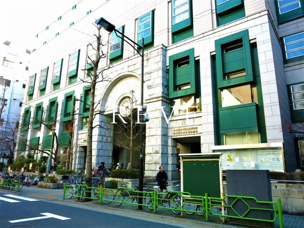 図書館　中央区立日本橋図書館（図書館）まで550m