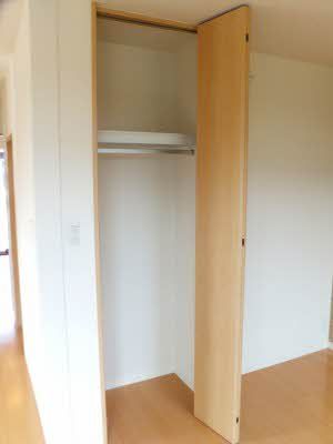 収納　南側洋室収納
