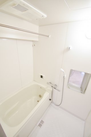 バス・シャワールーム　お湯張り・追い炊き・浴室乾燥付き