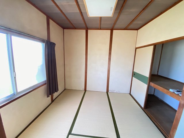 居室・リビング　6畳（リフォーム前・イメージ）