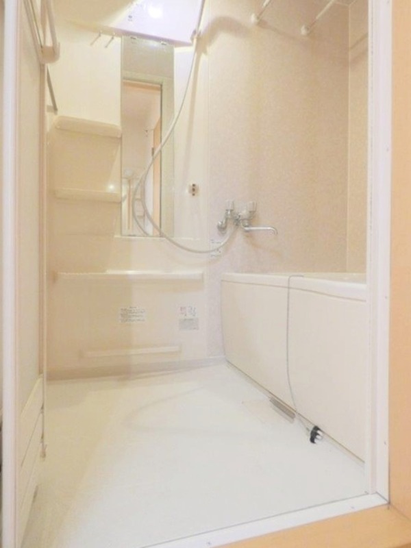 バス・シャワールーム　図面と現状に相違がある場合には現状を優先