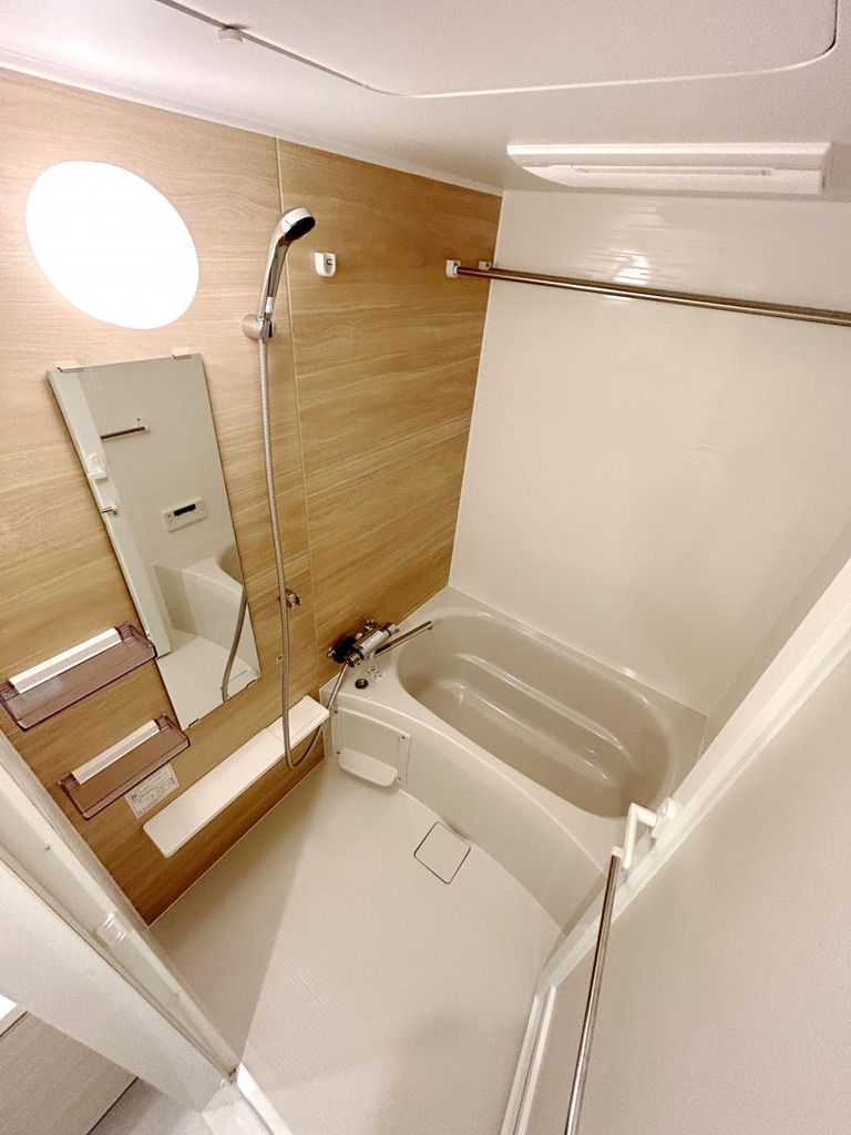 バス・シャワールーム　バス