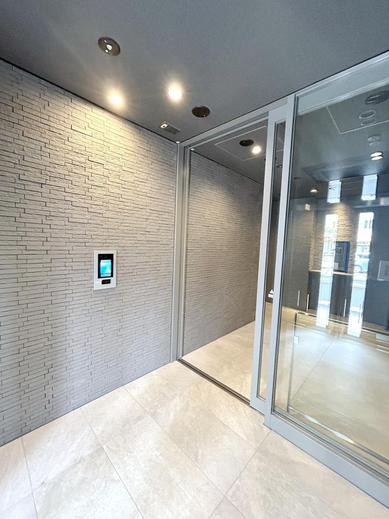 セキュリティ　エントランス