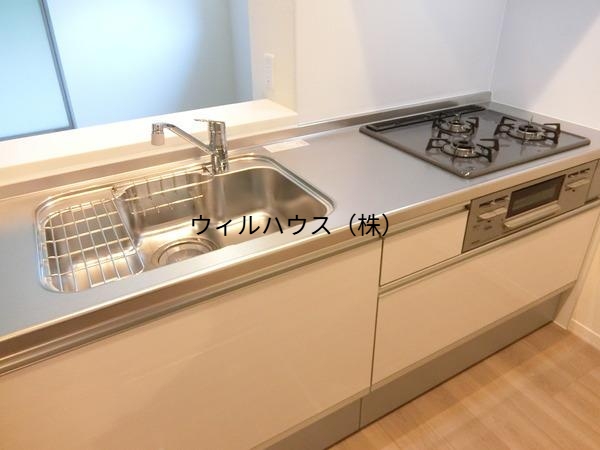 キッチン　同施工会社イメージ。