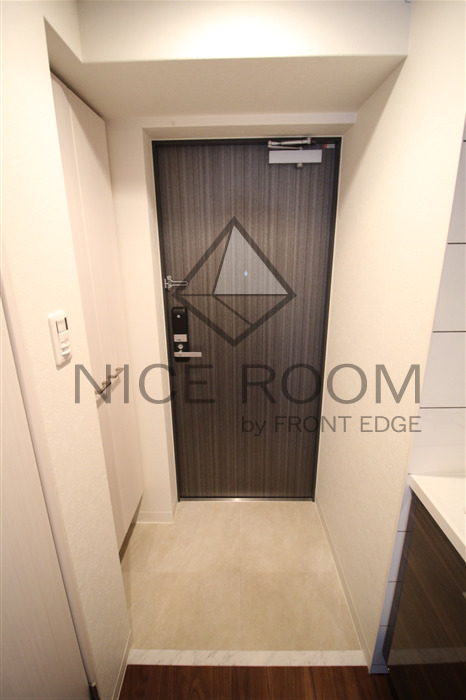 玄関　セオリー梅田ドムス　玄関