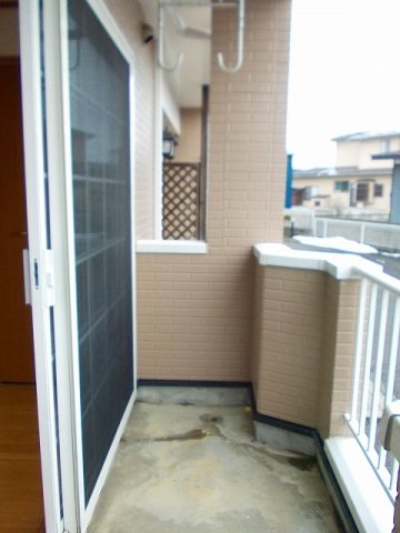バルコニー　外からの目が気にならないバルコニーで洗濯物が干せます