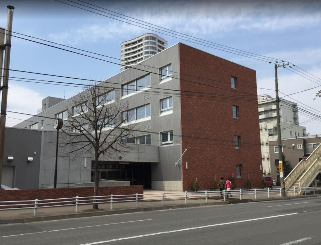 その他　札幌市立円山小学校（536m）