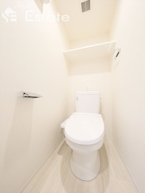 トイレ　同仕様内装