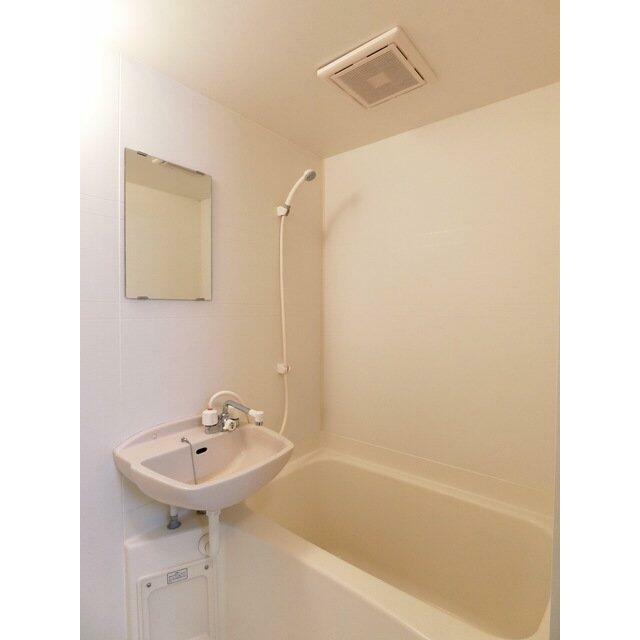 バス・シャワールーム　バス・トイレ別