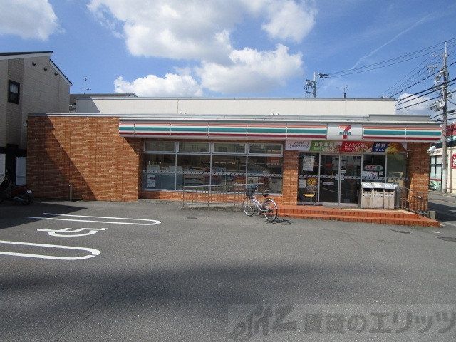 コンビニ　セブンイレブン　高槻下田部町2丁目店（コンビニ）まで450m