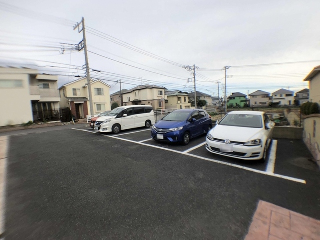 駐車場　駐車場