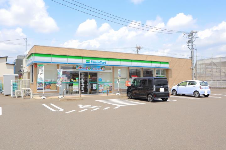 コンビニ　ファミリーマート岐阜下奈良店（コンビニ）まで235m