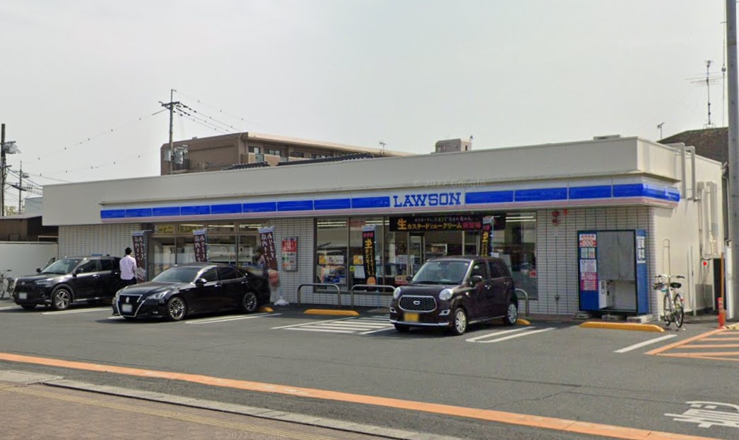 コンビニ　ローソン岡山伊島店（コンビニ）まで479m