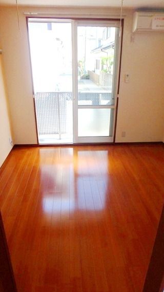 居室・リビング　★明るい洋室で明るい毎日★