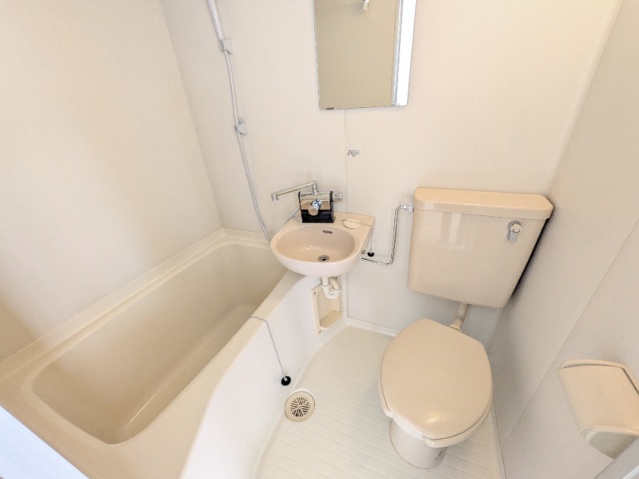 バス・シャワールーム　バス