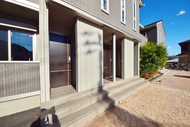 エントランス　～行ってきまーすっ～