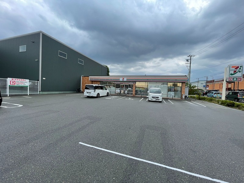 コンビニ　セブン-イレブン 堺木材町通４丁目店（コンビニ）まで1078m