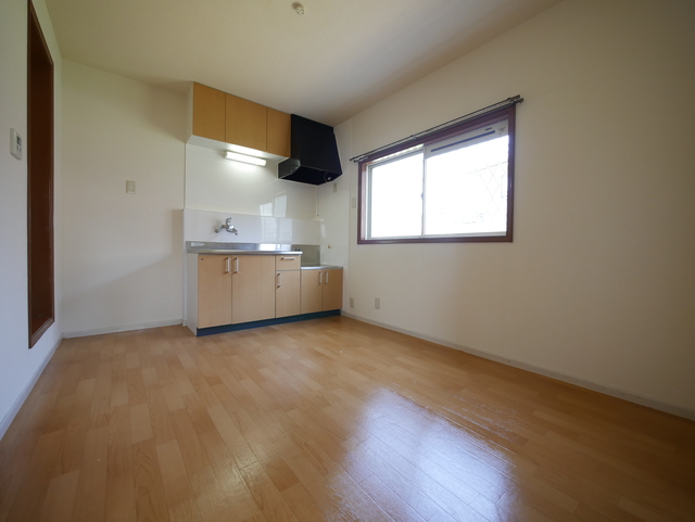 居室・リビング　★フローリングのきれいなダイニングキッチンです★