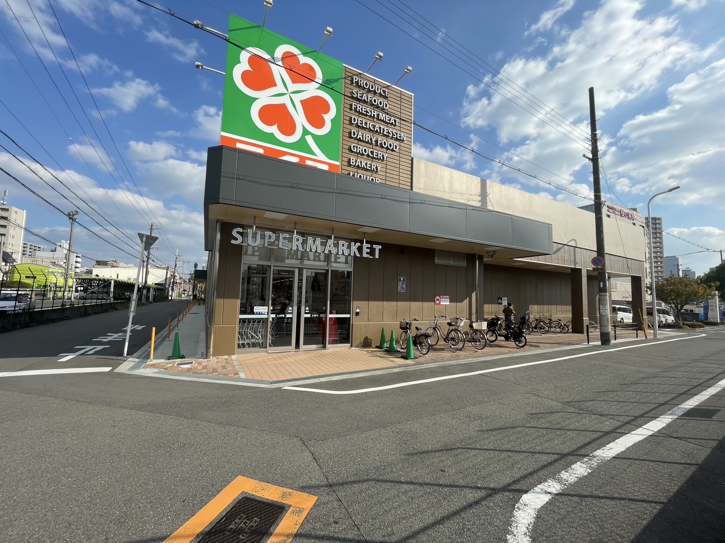 スーパー　ライフ桜ノ宮店（スーパー）まで162m