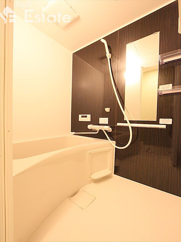 バス・シャワールーム　バスルーム