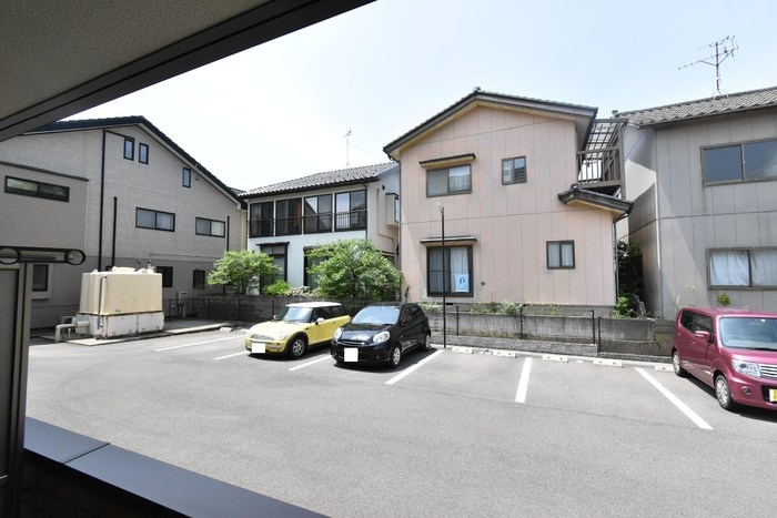 駐車場　敷地内駐車場空きあります◎