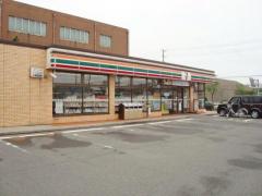 コンビニ　セブンイレブン 新潟入船店（コンビニ）まで678m