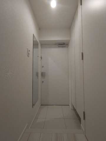 玄関　写真は参考画像となっております