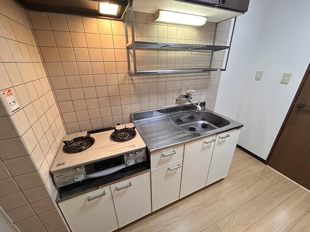 キッチン　ガスコンロはついてきません※同タイプ別部屋の参考画像です