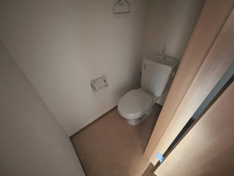 トイレ　同建物他号室参照