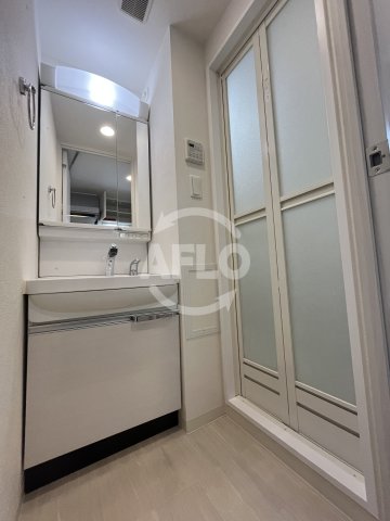 洗面設備　ディームス江坂　洗面台