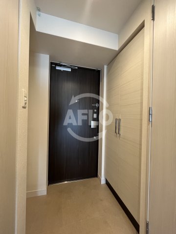 玄関　ディームス江坂　玄関