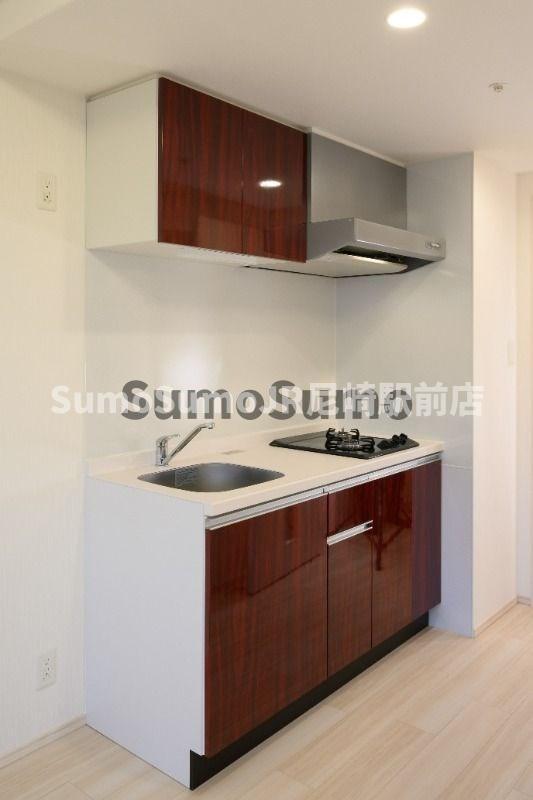 キッチン　コンパクトなキッチンで掃除もラクラク