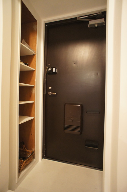 玄関　すっきりシンプルな玄関スペースです！