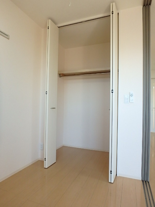 収納　図面と現状に相違がある場合には現状を優先