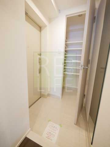 玄関　リライフ浅草店