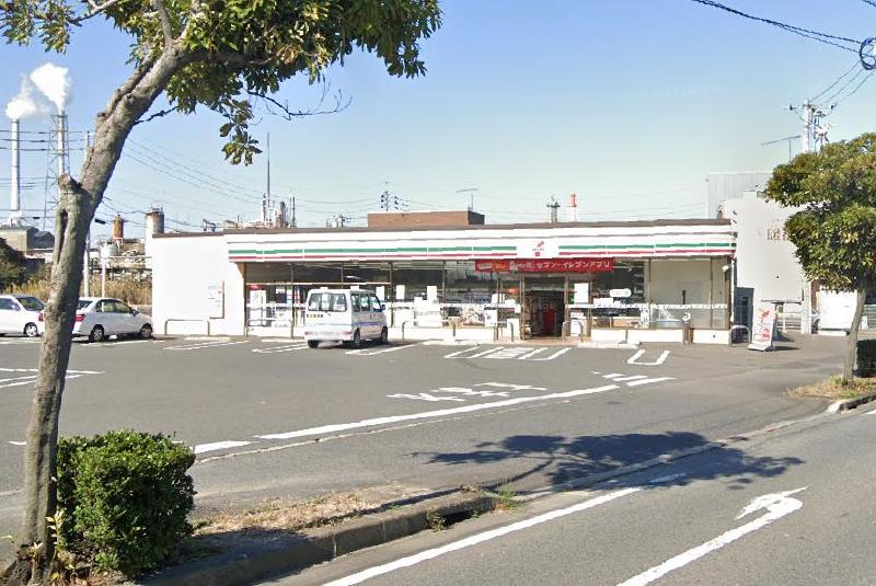 コンビニ　セブンイレブン宇部新町店（コンビニ）まで500m