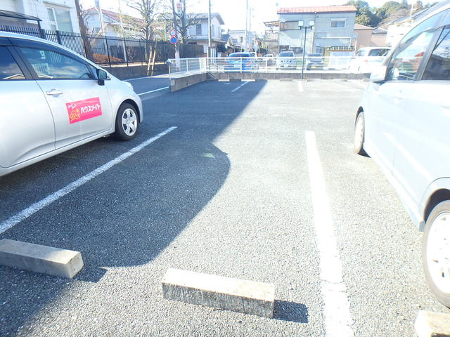 駐車場　敷地内駐車場！※要空確認