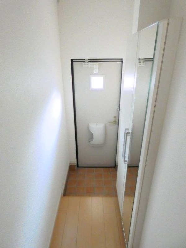 玄関　図面と現状に相違がある場合には現状を優先