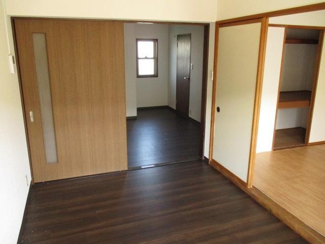 居室・リビング　７畳とかなり余裕のあるお部屋です！