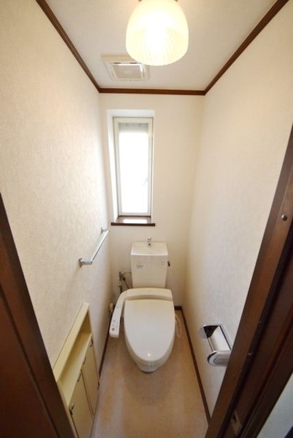 トイレ　★トイレに窓★