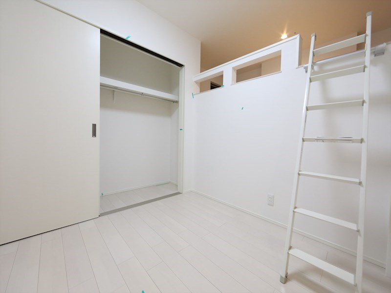 その他部屋・スペース　洋室3.9帖　クローゼット付（収納充実してます）同型写真